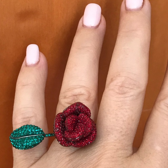 Atelier Swarovski Disney Rose Red and Green Ring in sz 58/8. NWB - Picture 6 of 12